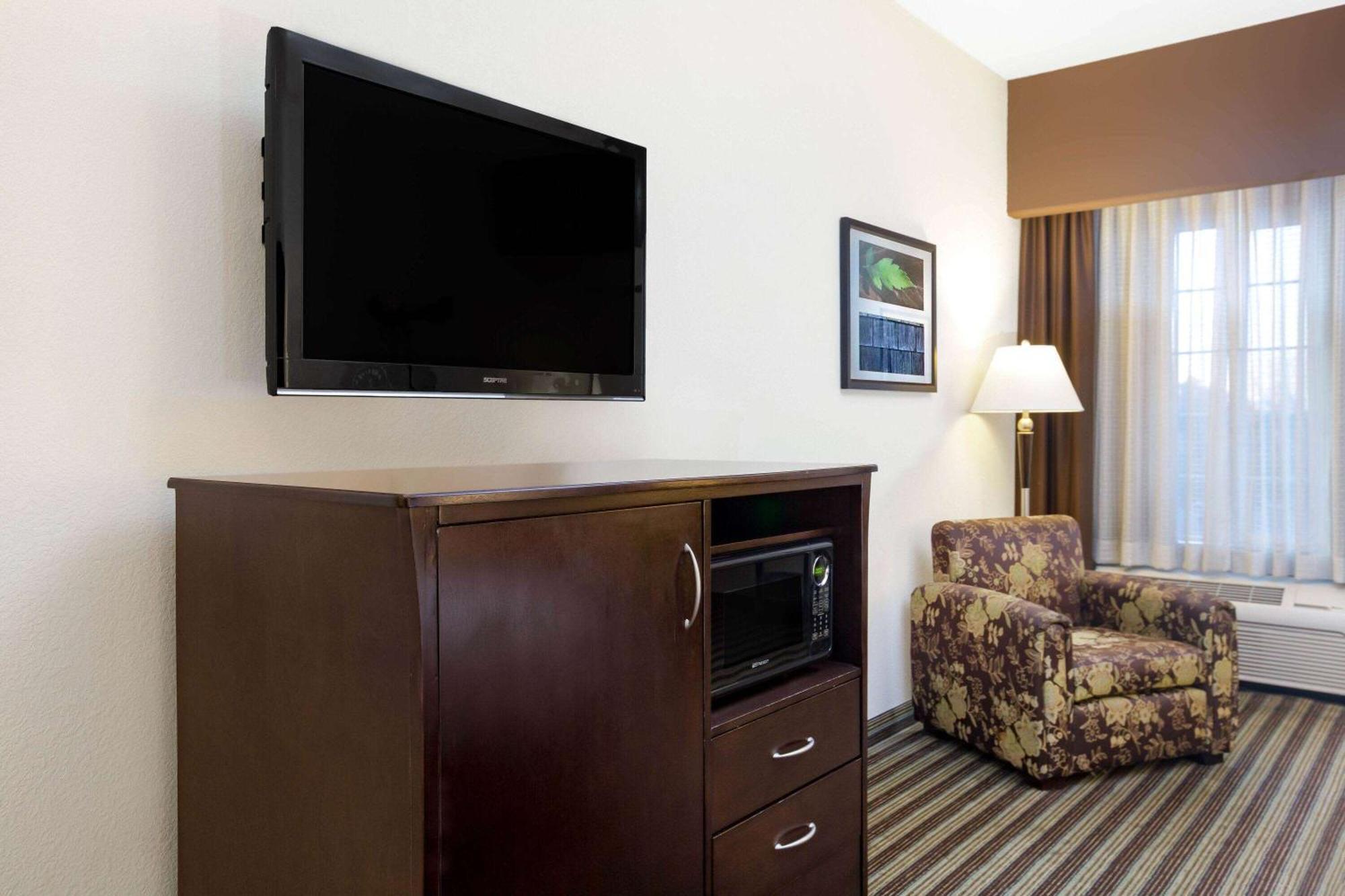 La Quinta By Wyndham Fowler Hotel Ngoại thất bức ảnh